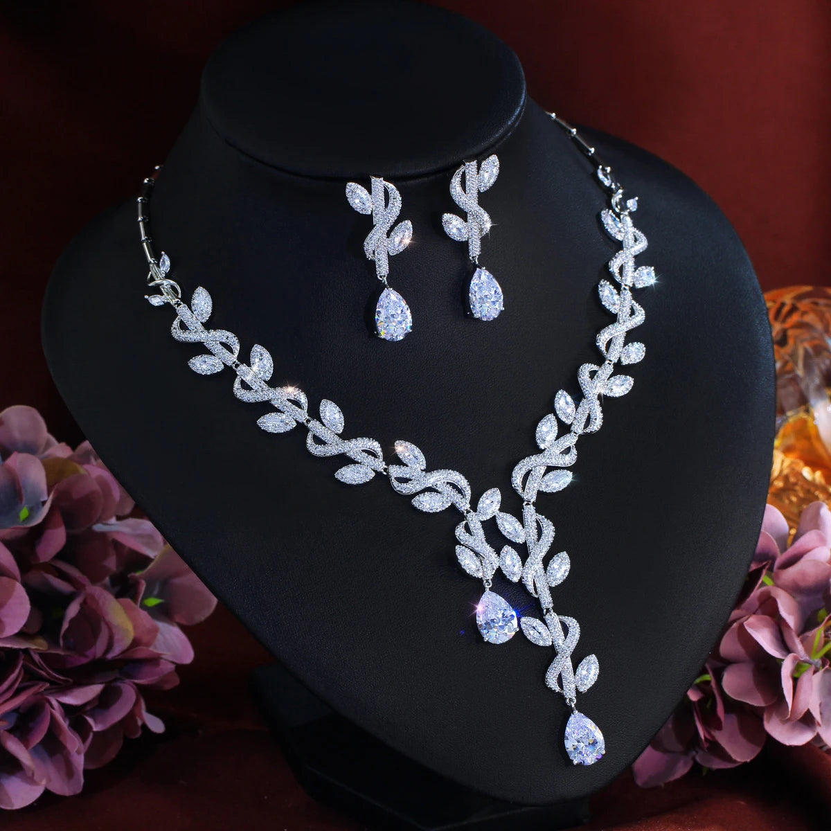 Elegant Cubic Zirconia Luxury Necklace and Earrings Women Big Leaf Weed Shape Jewelry Set for Wedding Bride Anniversary Gift