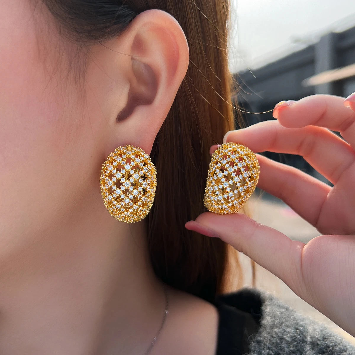 C Shape Hollow Oval Dubai Gold Plated Zirconia Paved Statement Hoop Earring for Women Evening Events Luxury Jewelry