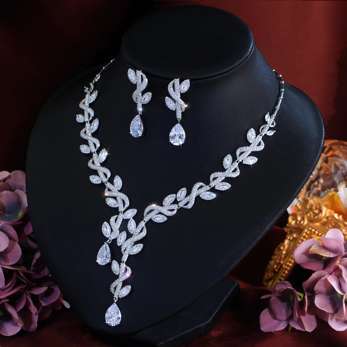 Elegant Cubic Zirconia Luxury Necklace and Earrings Women Big Leaf Weed Shape Jewelry Set for Wedding Bride Anniversary Gift