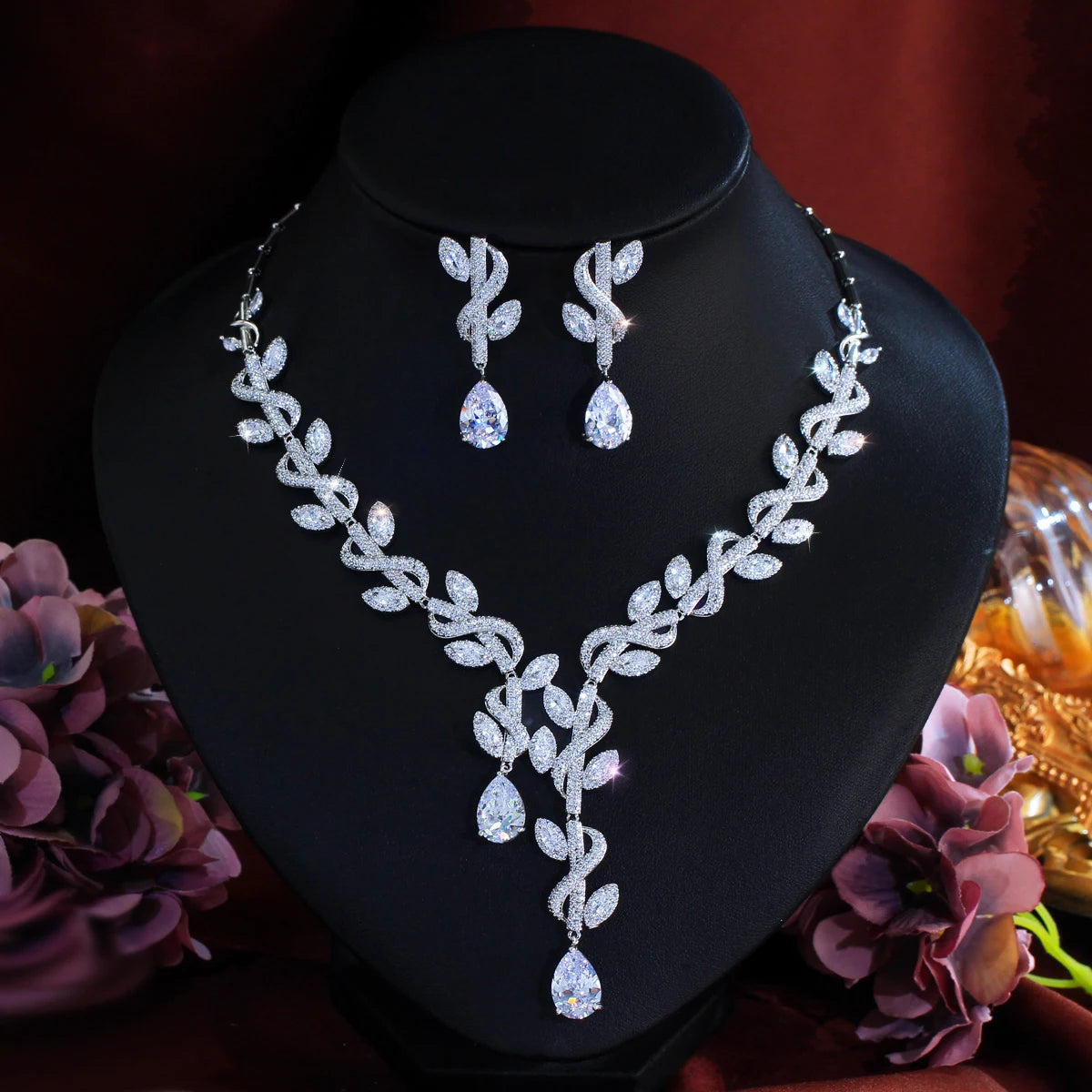 Elegant Cubic Zirconia Luxury Necklace and Earrings Women Big Leaf Weed Shape Jewelry Set for Wedding Bride Anniversary Gift