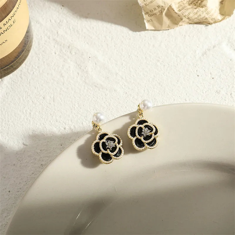 Women earring cc style ladies Vintage Black Camellia Earrings with rhinestone Fashion Earrings with Simple Bowknot Earrings