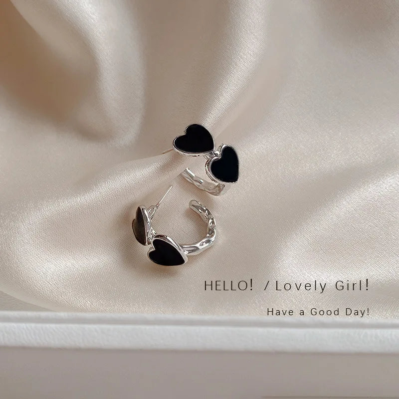 Women earring cc style ladies Vintage Black Camellia Earrings with rhinestone Fashion Earrings with Simple Bowknot Earrings