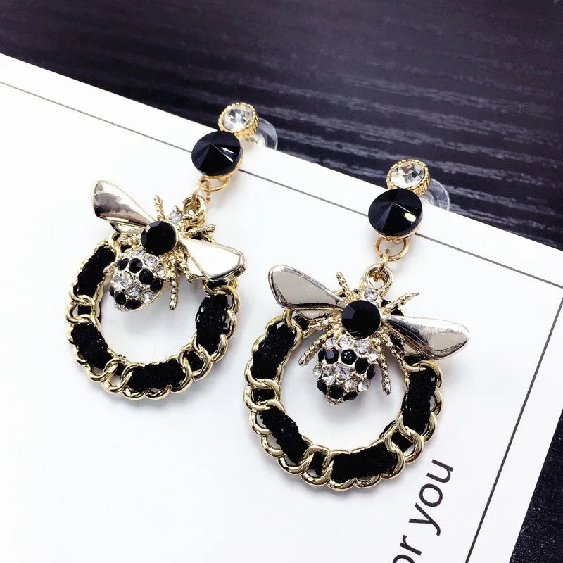 Women earring cc style ladies Vintage Black Camellia Earrings with rhinestone Fashion Earrings with Simple Bowknot Earrings