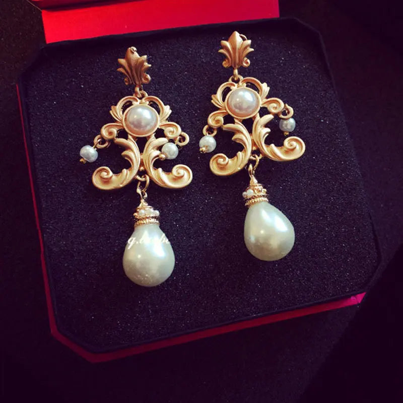 Women earring cc style ladies Vintage Black Camellia Earrings with rhinestone Fashion Earrings with Simple Bowknot Earrings