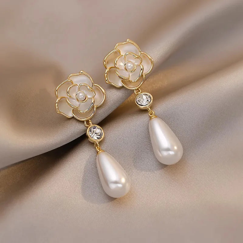 Luxurious Micro-set zircon White Enamel Camellia Pearl Earrings For Women Exquisite Party Earrings