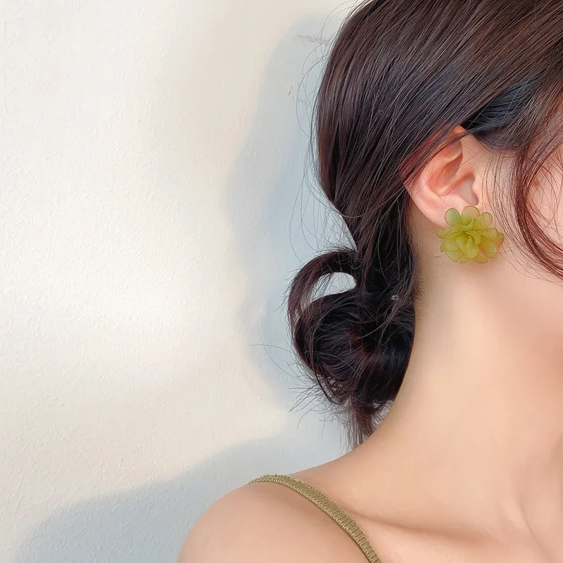 Women earring cc style ladies Vintage Black Camellia Earrings with rhinestone Fashion Earrings with Simple Bowknot Earrings
