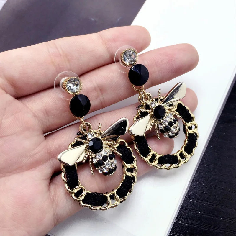 Women earring cc style ladies Vintage Black Camellia Earrings with rhinestone Fashion Earrings with Simple Bowknot Earrings