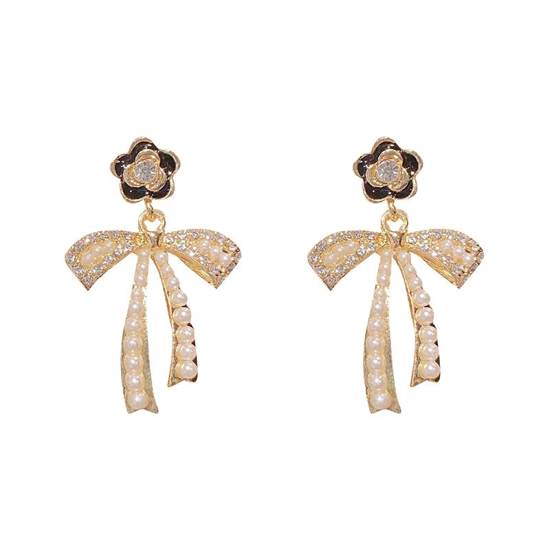 Women earring cc style ladies Vintage Black Camellia Earrings with rhinestone Fashion Earrings with Simple Bowknot Earrings