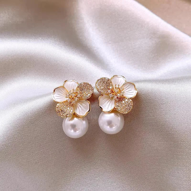 Luxurious Micro-set zircon White Enamel Camellia Pearl Earrings For Women Exquisite Party Earrings