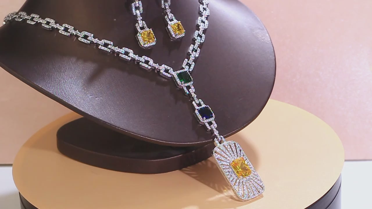 Shield Pendant Cuban Chain Set - product video